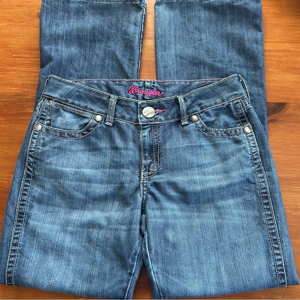 WRANGLER Medium Wash Pink Accents Womens Size 9/10 Low Rise Bootcut Jeans Cowboy
